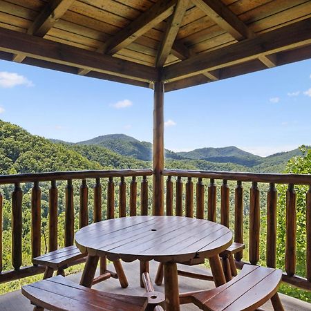 Amazing Views, Pool, Hot Tub, Game Room Sevierville Exterior photo